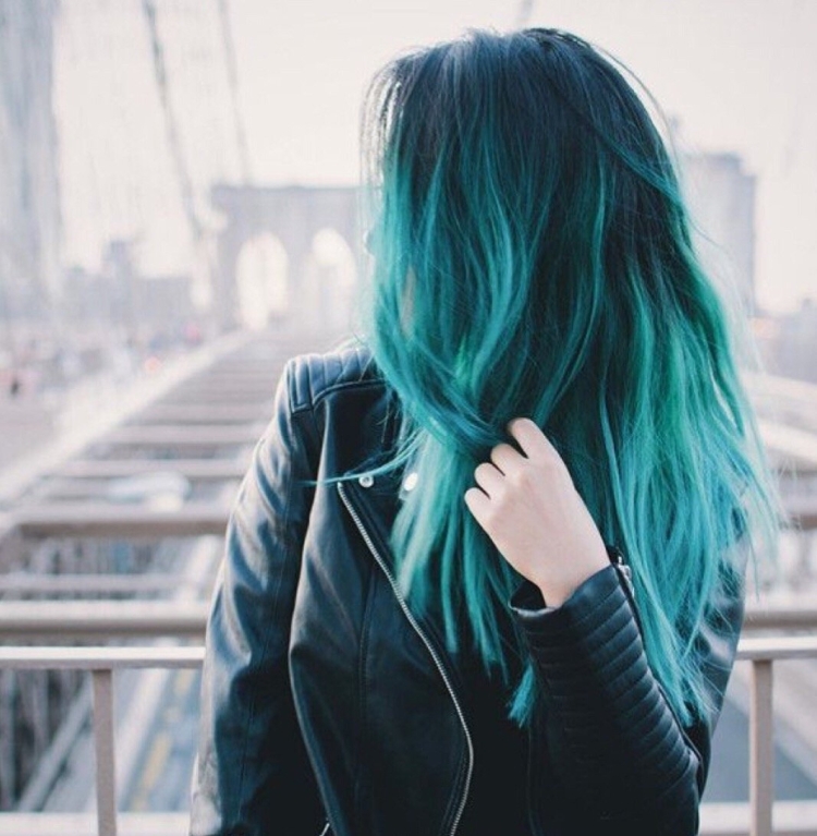 Бирюзовые волосы