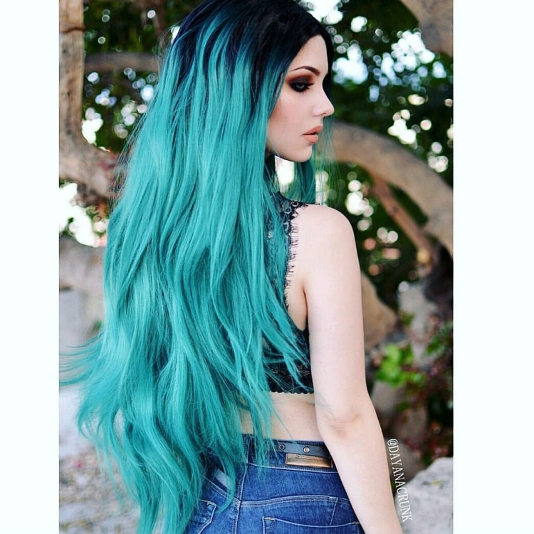 Даяна Кранк зеленые волосы