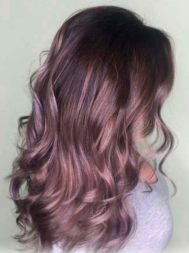 Русые волосы с фиолетовым оттенком