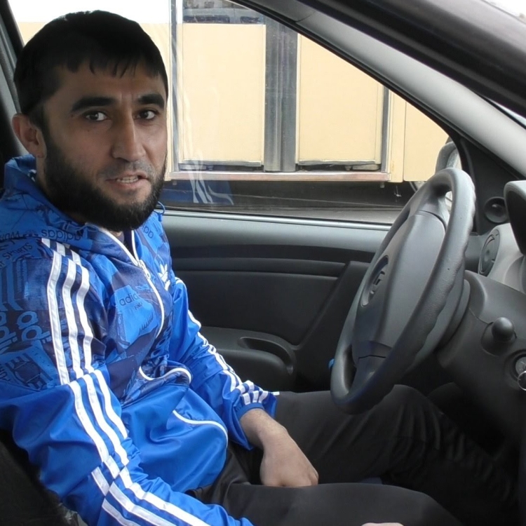 Таксист чурка