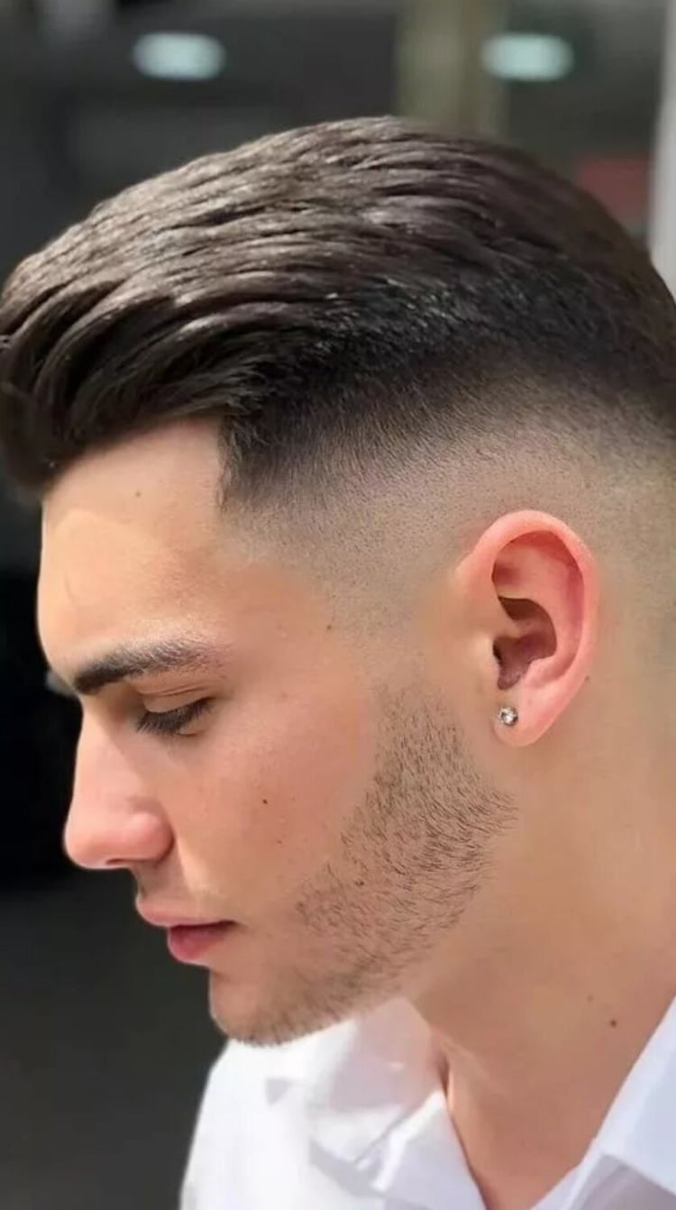 МИД фейд стрижка