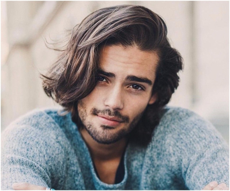 Парни с каре