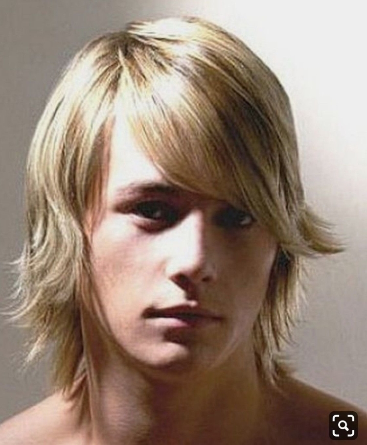 Мужское каре стрижка с челкой