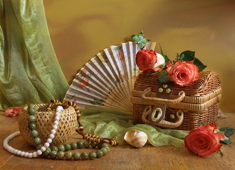 Натюрморт с рукоделием