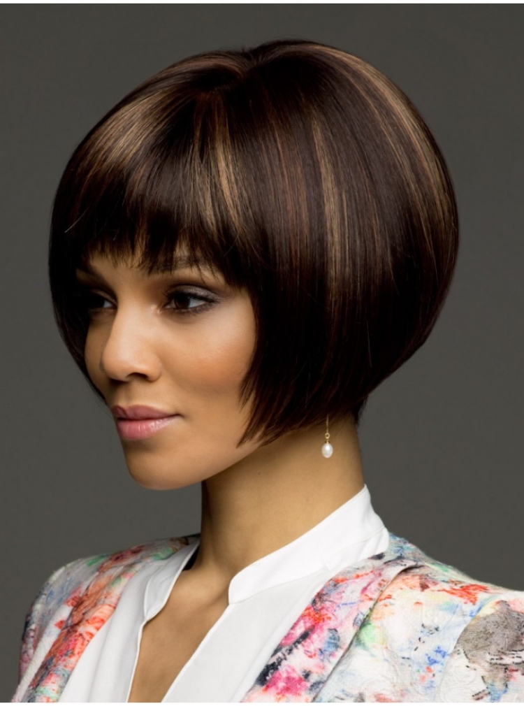 Карэ Боб стрижка с челкой