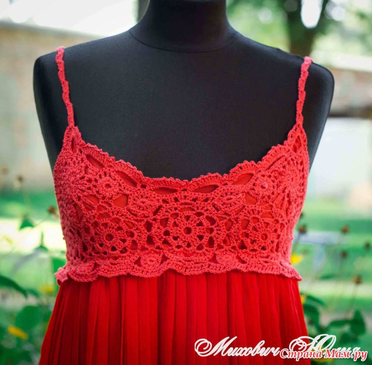 Платье с вязаным верхом