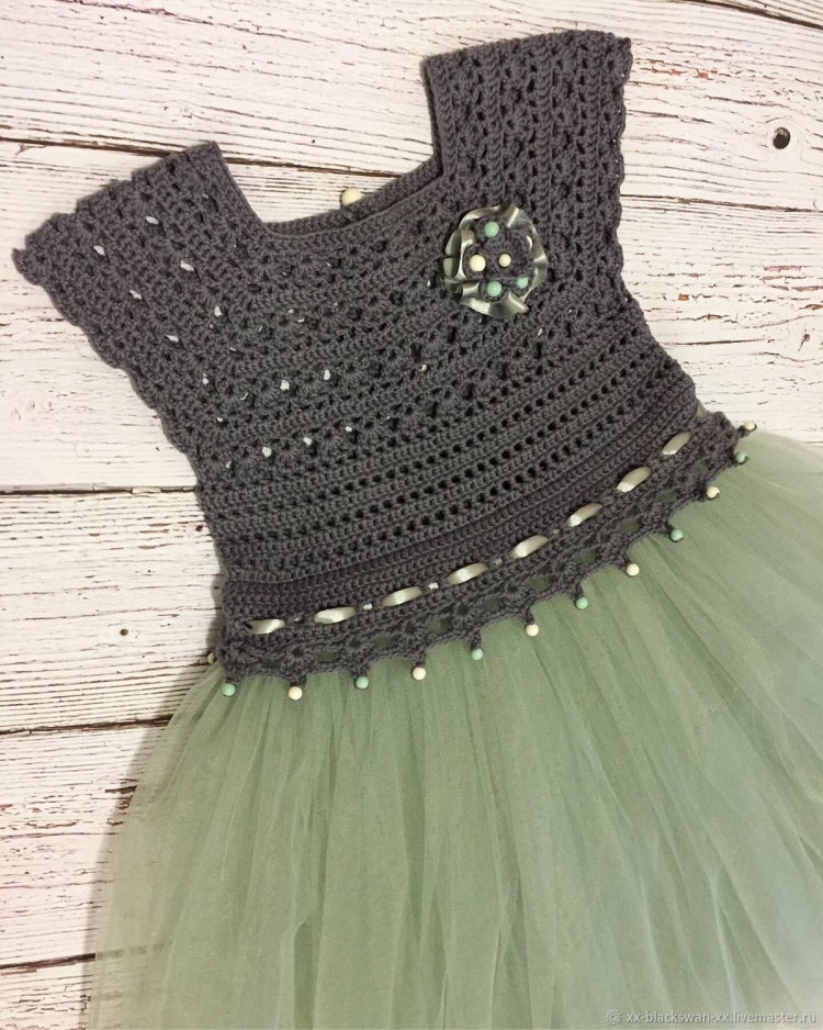 Платье для девочки вязаный верх