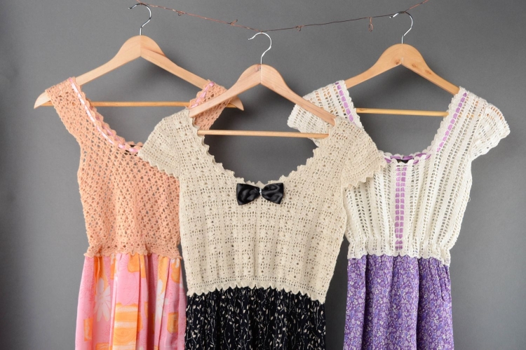 Платье с вязаным верхом