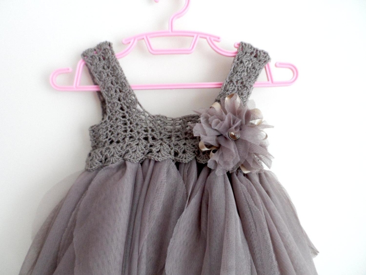 Вязаный лиф для детского платья