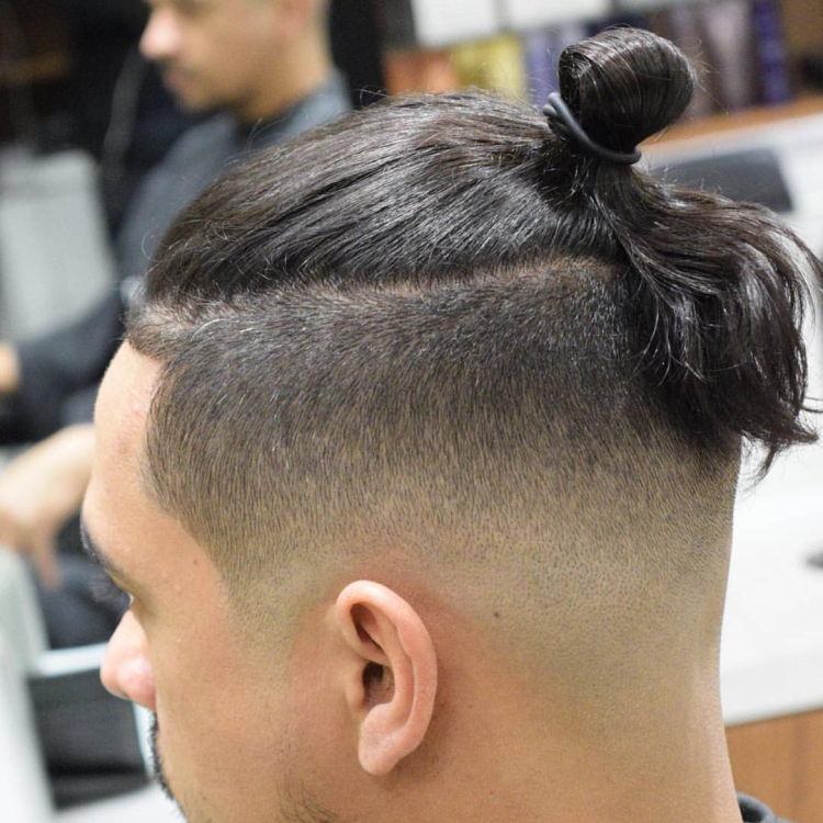 Стрижки с хвостом для мужчин