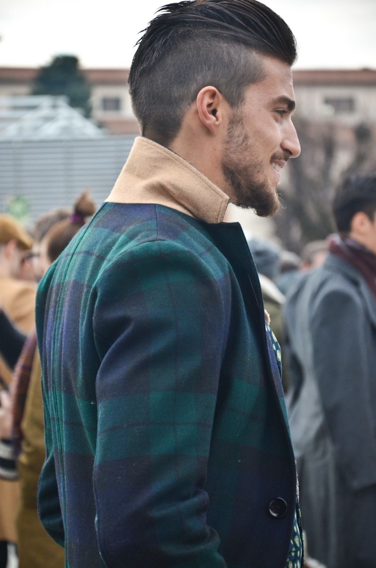 Мужские прически с коротким хвостиком