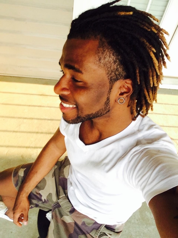 Дреды в пучке мужские