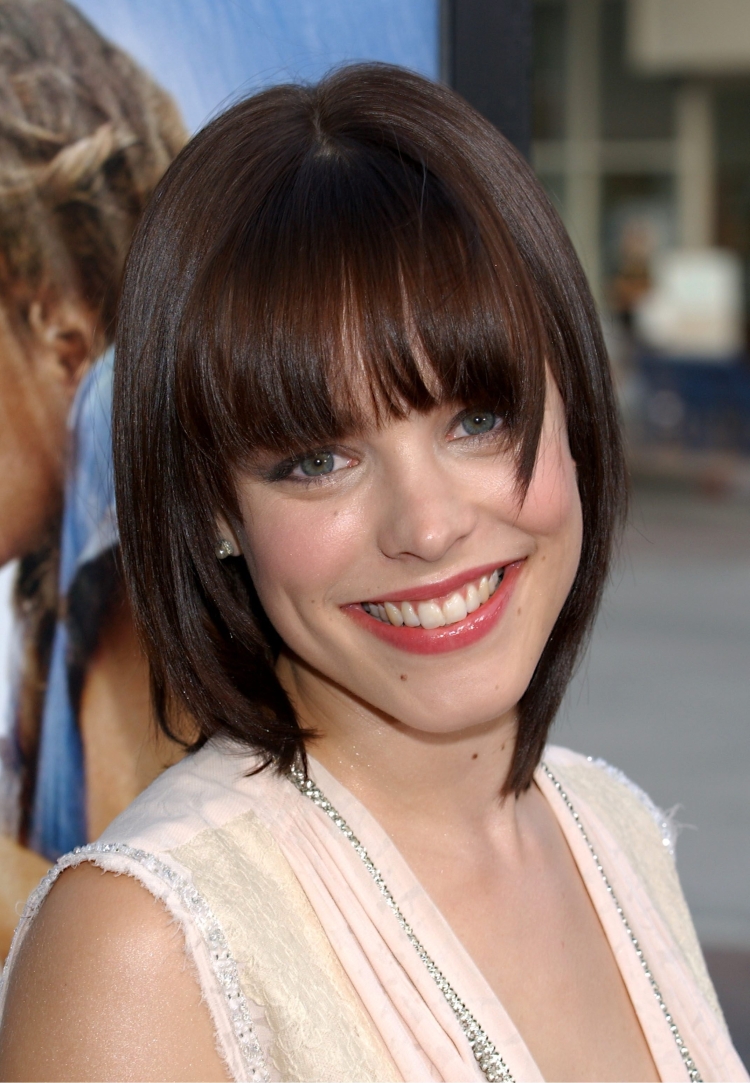 Каре с челкой Рэйчел Макадамс