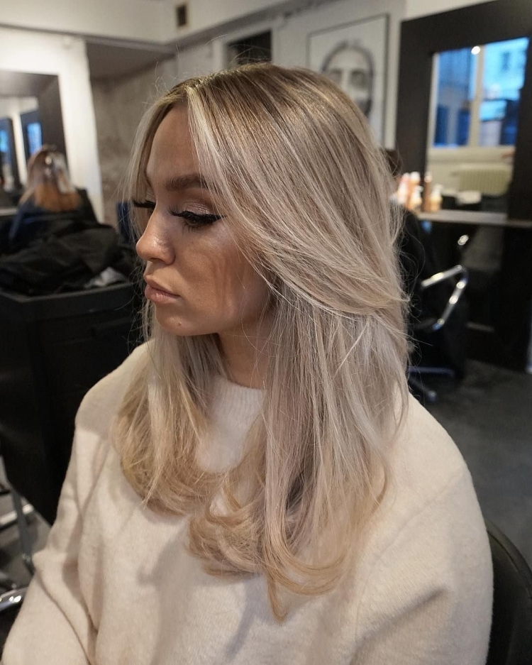 Холодный бежевый блонд