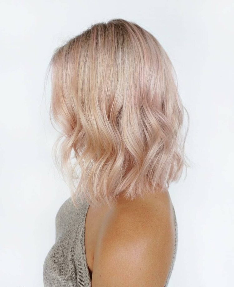 Блонд с розовым оттенком