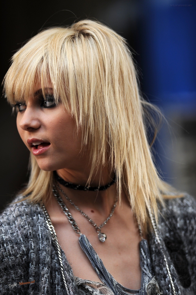 Рваный Каскад на средние волосы