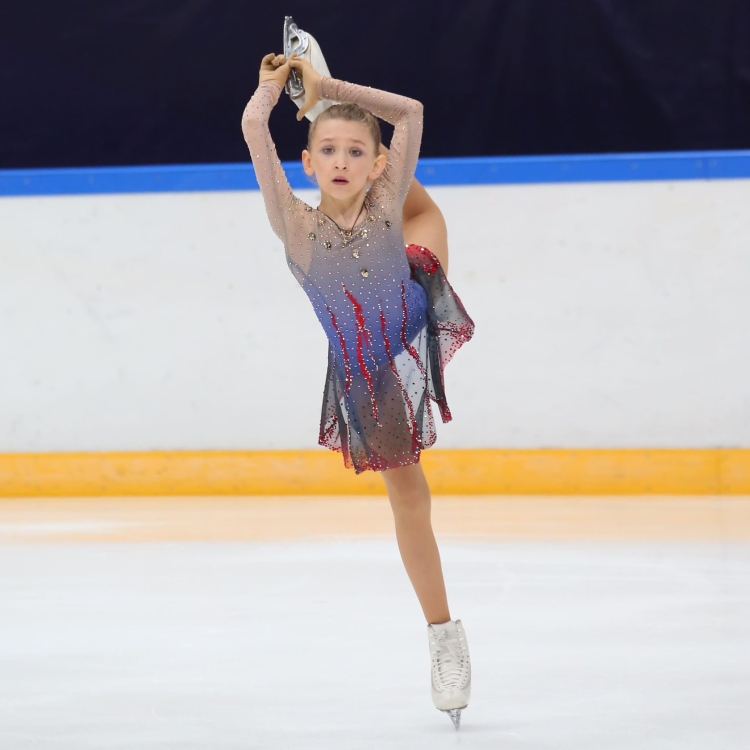 Арина Колобова фигурное катание