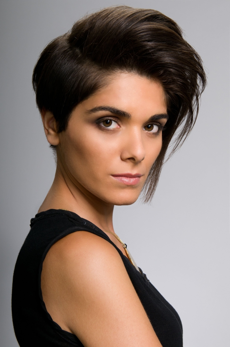 Стрижки на густые волосы