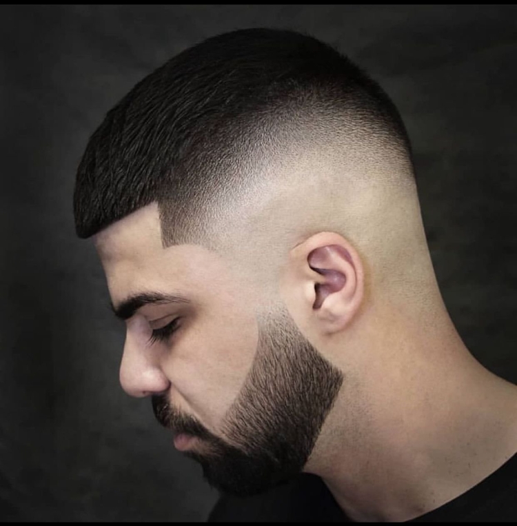 Барбершоп стрижка фейд