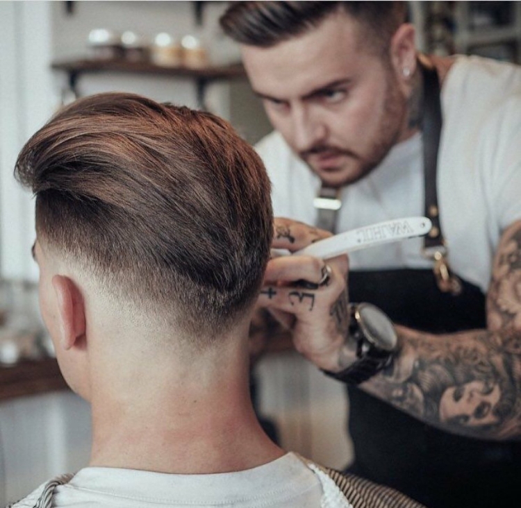 Удлиненные мужские стрижки барбершоп