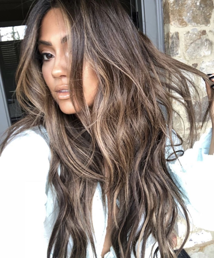 Ореховый балаяж на темные