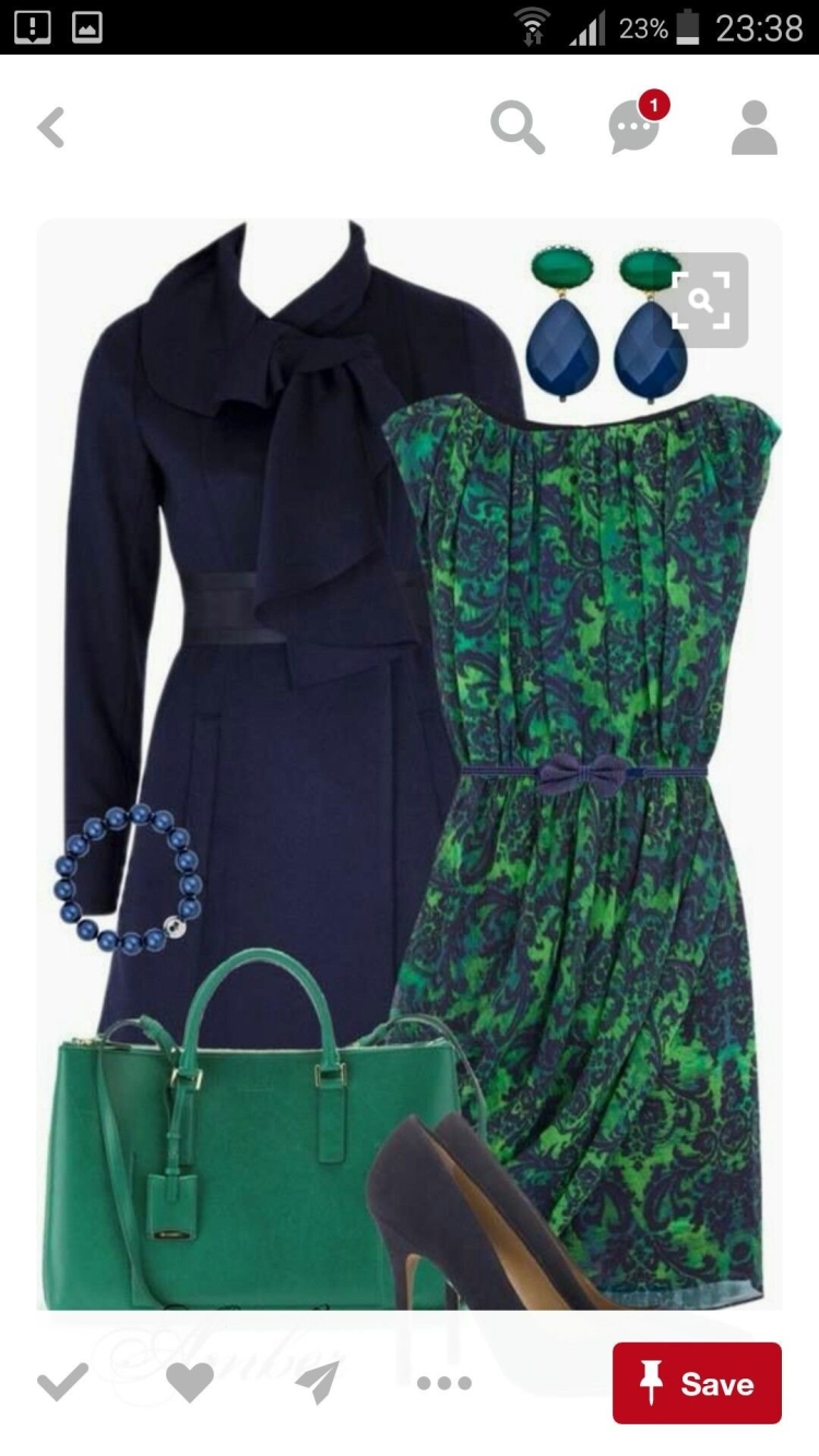 Сочетание зеленого цвеатв одежде