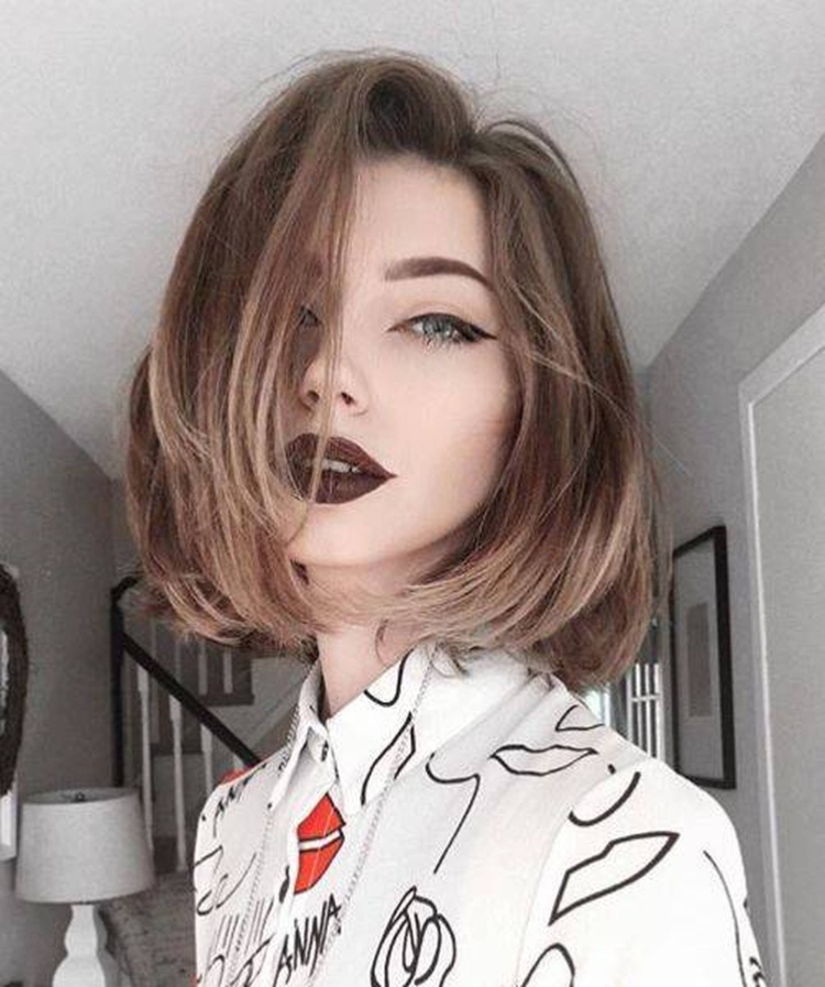 Топовые девушки с каре