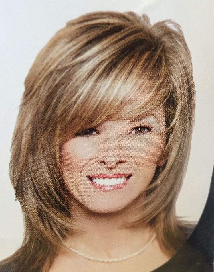 Стрижка Каскад для полных женщин