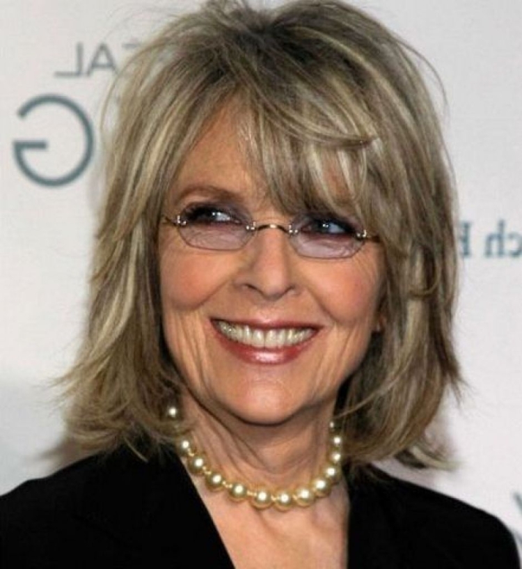 Стрижки на средние волосы для женщин после 60