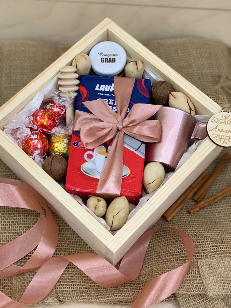 Необычный подарок девушке