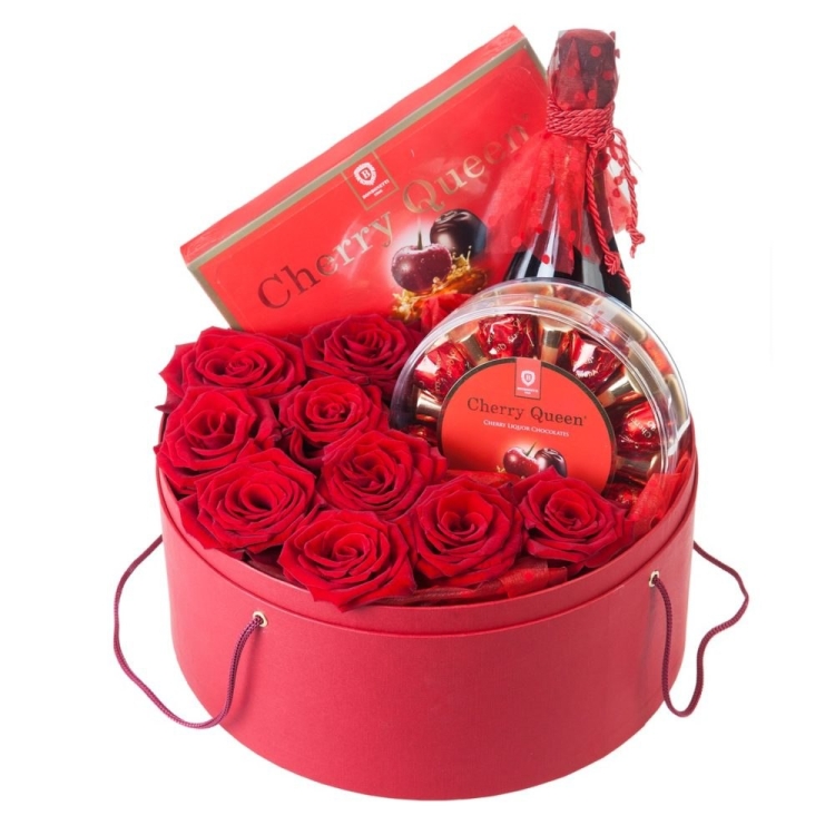 Подарок женщине