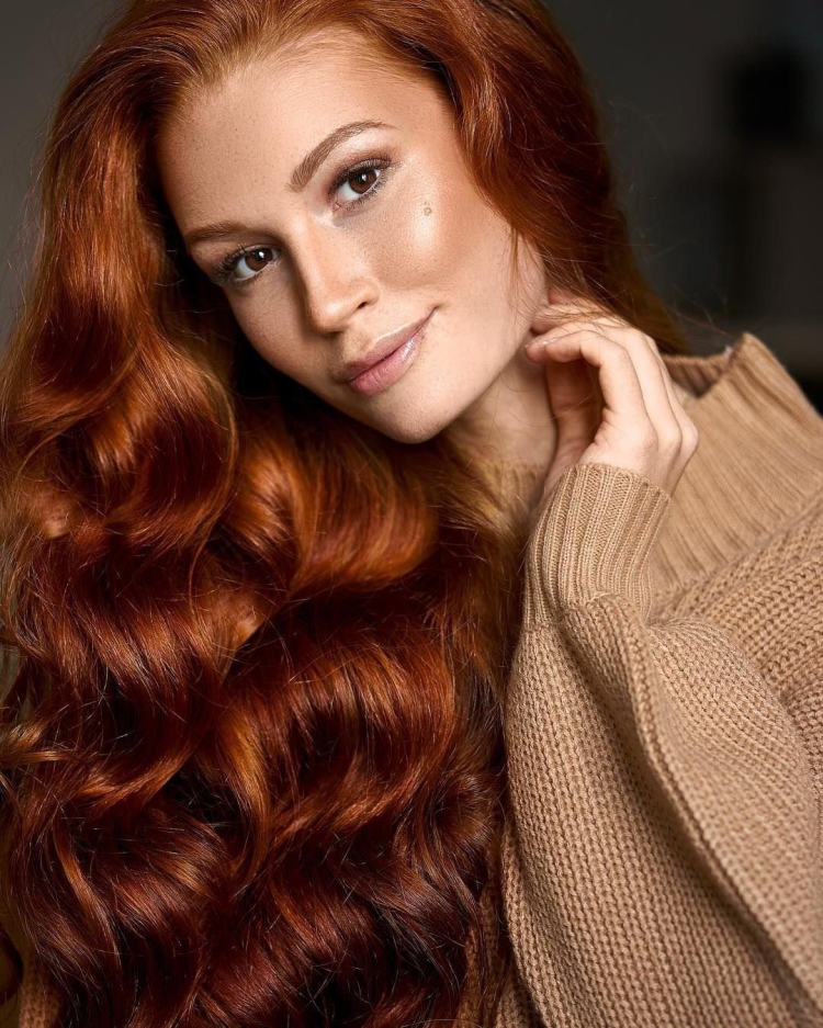 Карамельно рыжий