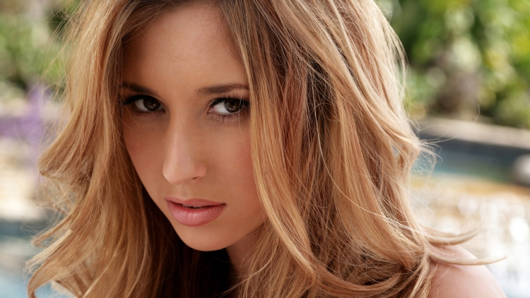 Франческа Ларен