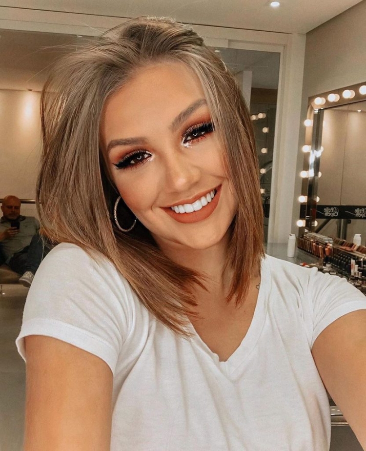 Светлые оттенки волос для карих глаз