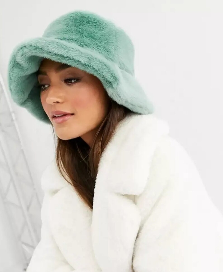 Меховая Панама