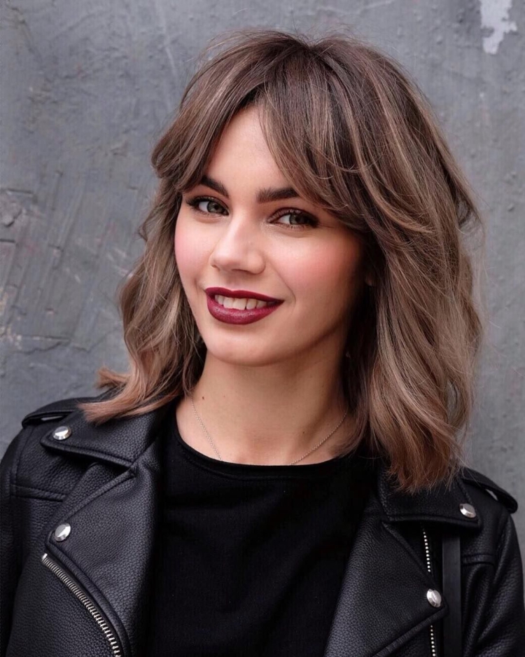 Удлиненная челка