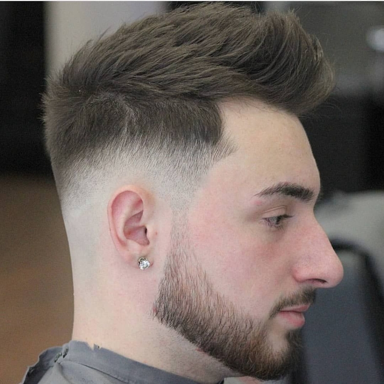 Стрижка Low Fade with Quiff