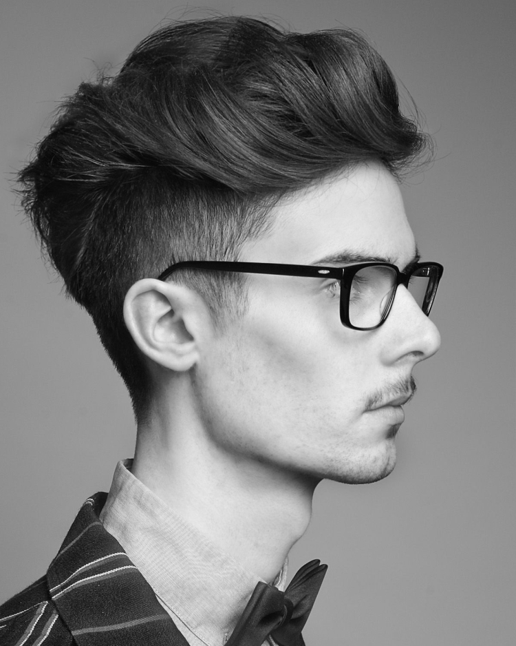 Мужская прическа в стиле 80