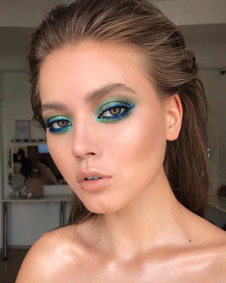 Красивый макияж с акцентом на глаза