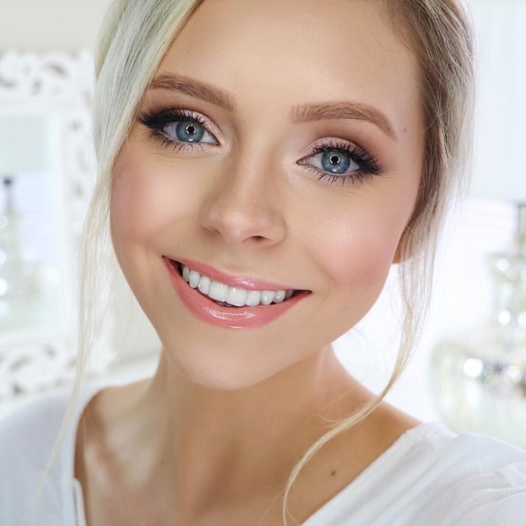 Повседневный макияж для блондинок