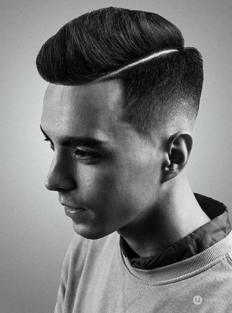 Стрижка андеркат с пробором