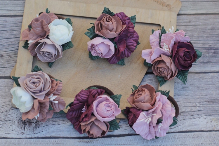Заколки с цветами из фоамирана