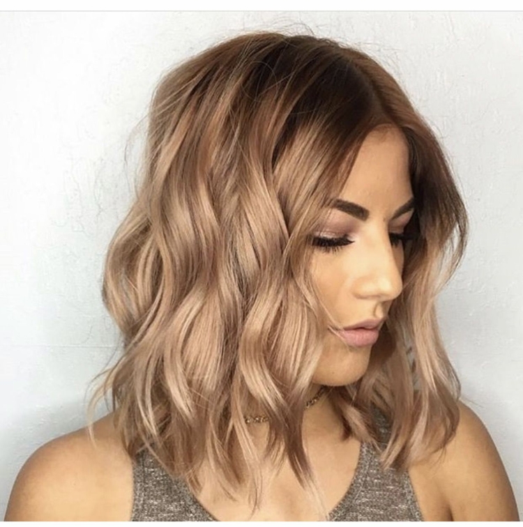 Окрашивание кофе с молоком