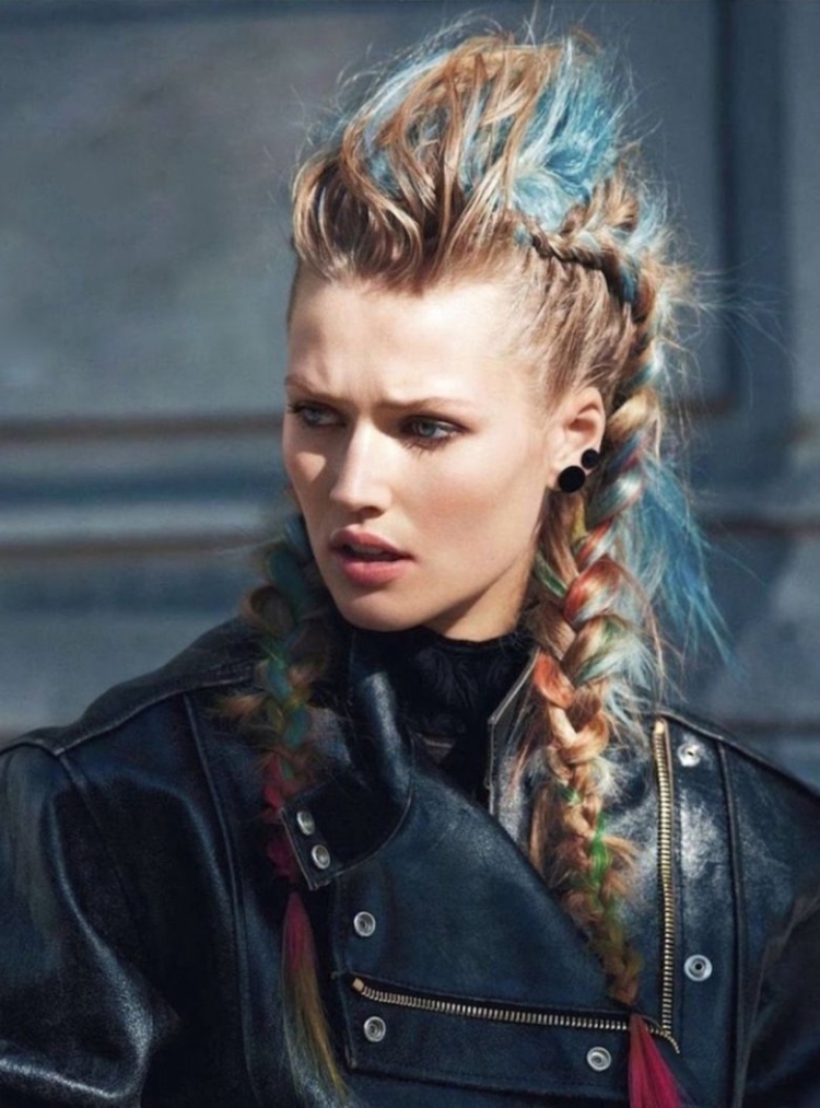 Прическа в стиле Вог