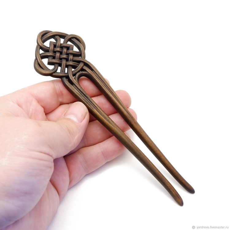 Заколка шпилька из дерева
