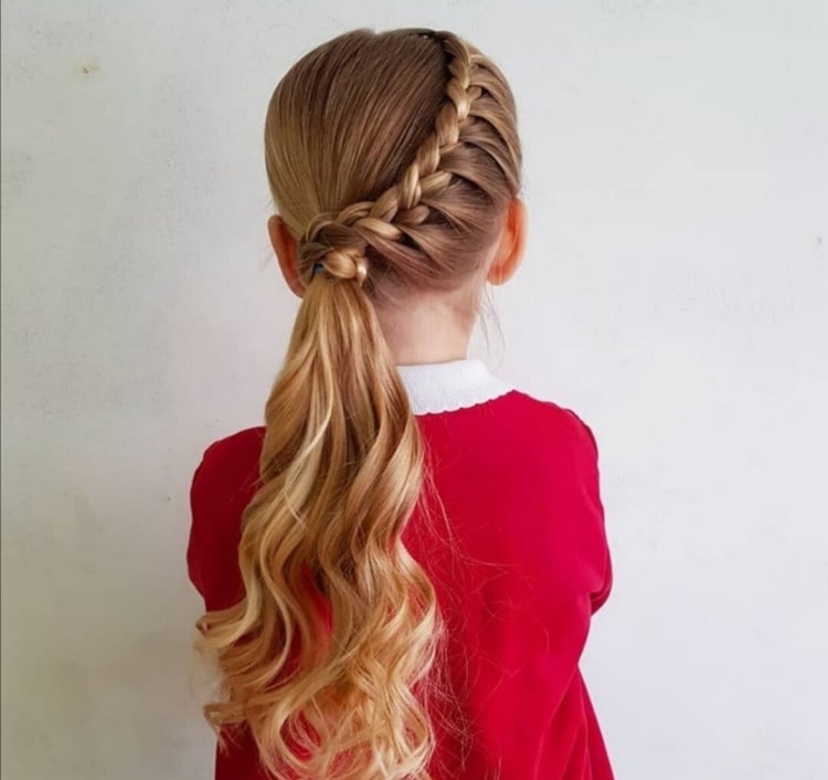 Причёски для девочек в школу