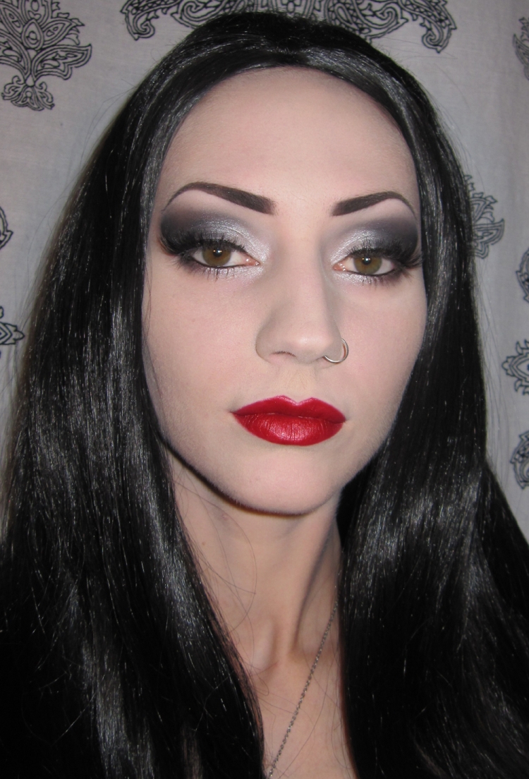 Мартиша Аддамс макияж