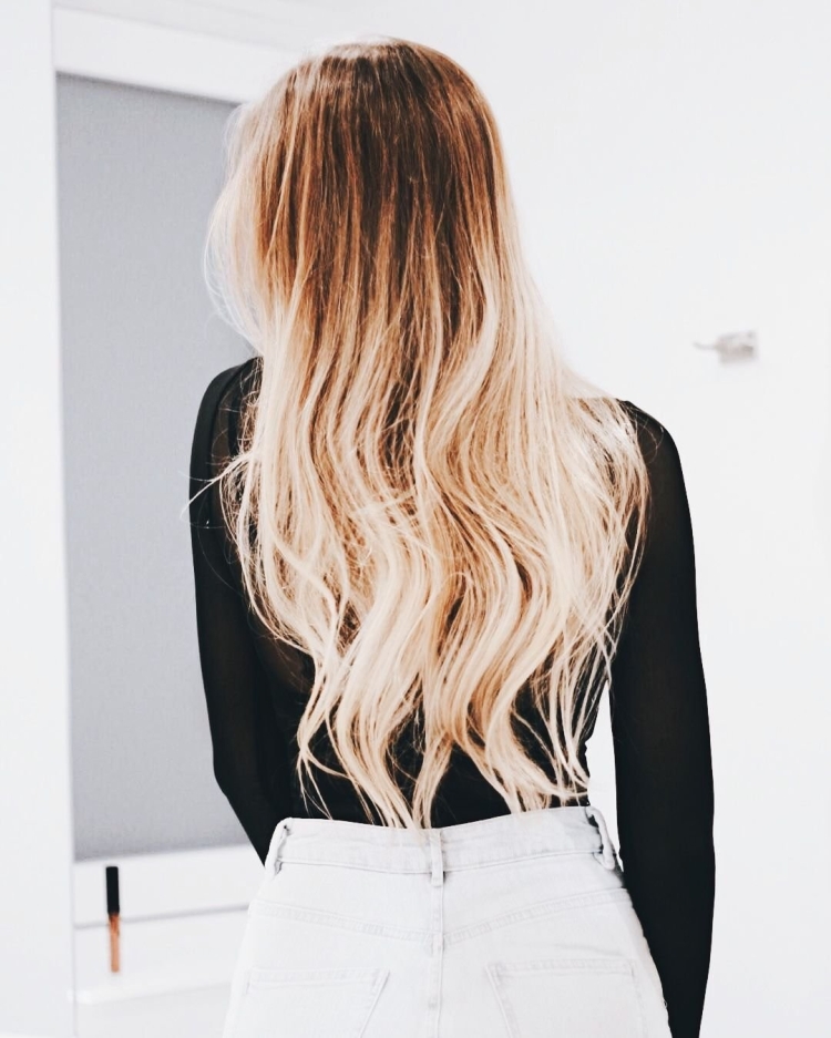 Осветленные концы волос