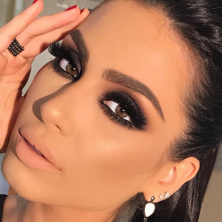 Черный Смоки Гоар