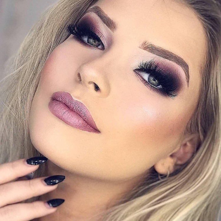 Макияж Вечерний для серых глаз блондинкам